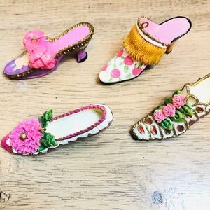 EUC Vintage Ceramic Handpainted Shoe Ornaments